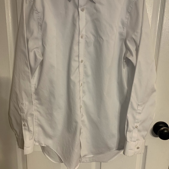 Calvin Klein Slim Fit No Iron Shirt - Picture 2 of 5